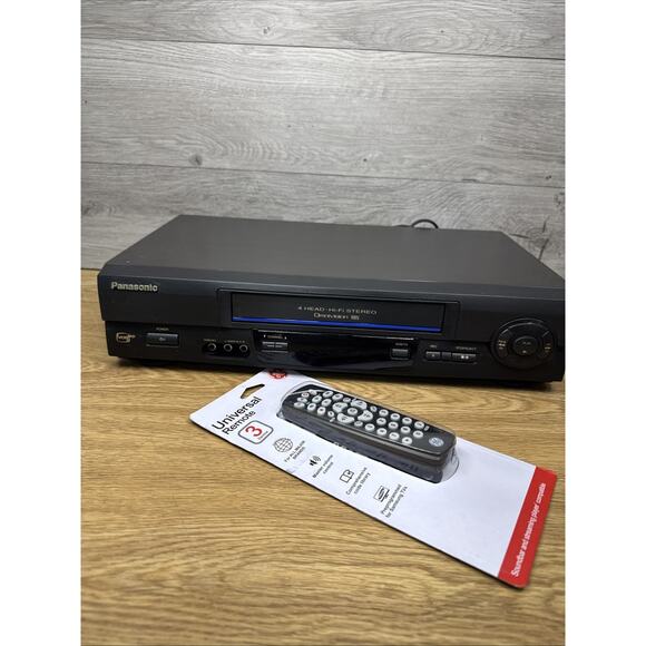 Panasonic Blueline PV-V4611 VCR Omnivision Hi-Fi Stereo VHS Player Remote~Tested - Picture 2 of 9